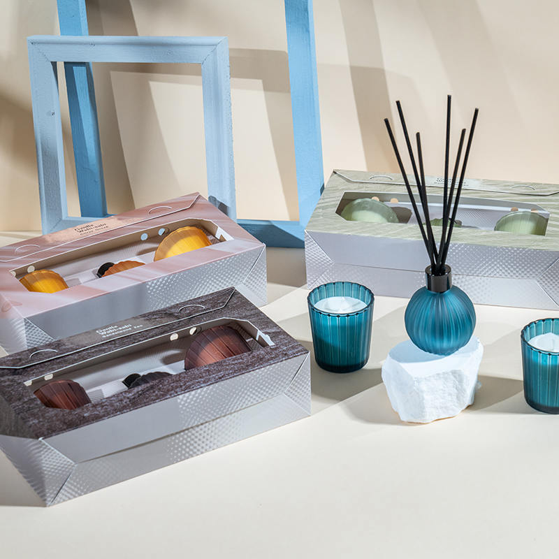 Gloiní beaga stiallacha ingearacha coinnle cumhra X2 Stialóg ingearach bolgán beag buidéal difuser giolcach so-ghalaithe