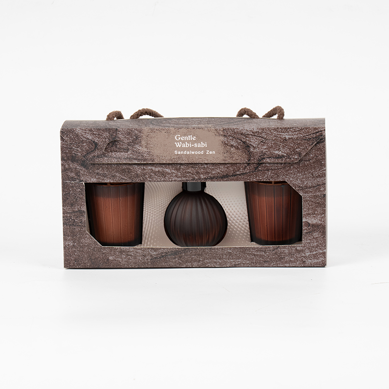 Gloiní beaga stiallacha ingearacha coinnle cumhra X2 Stialóg ingearach bolgán beag buidéal difuser giolcach so-ghalaithe